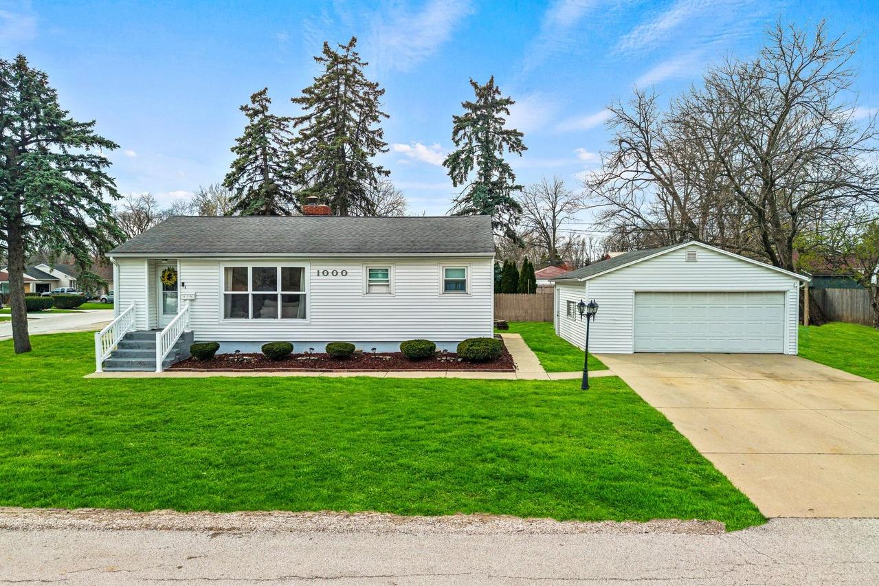 1000 Grand Ave., Aurora, IL 60506