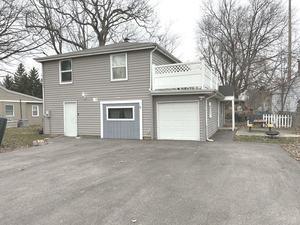 2604 Fair Oak Ln., Mchenry, IL 60051