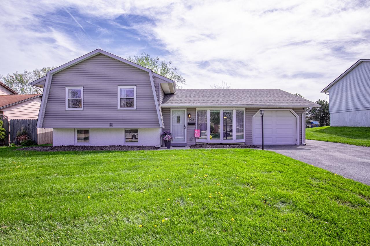 903 Notre Dame Dr., Matteson, IL 60443