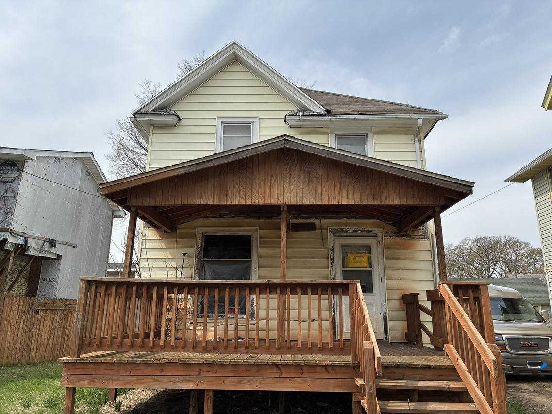 902 N Horsman St., Rockford, IL 61101