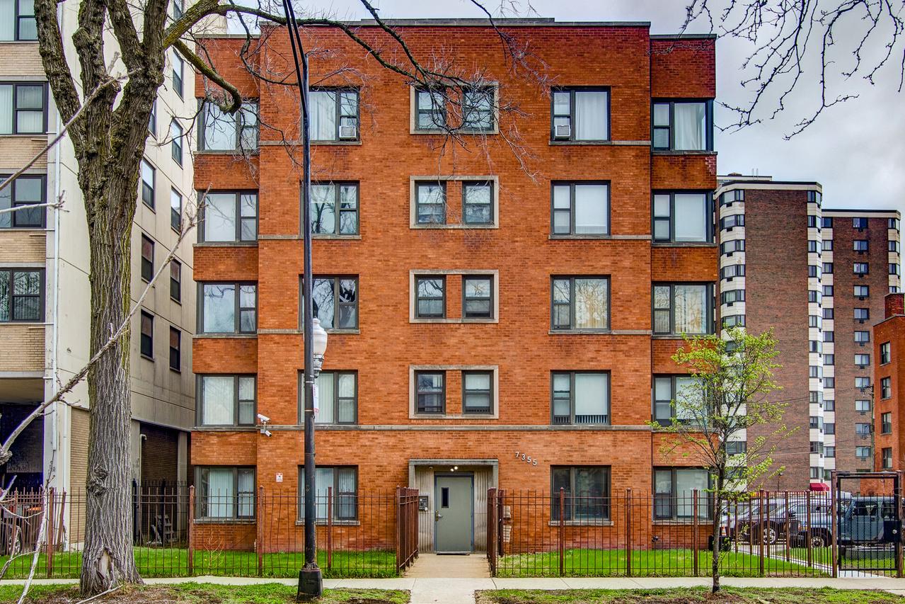 7355 S South Shore Dr. #305, Chicago, IL 60649