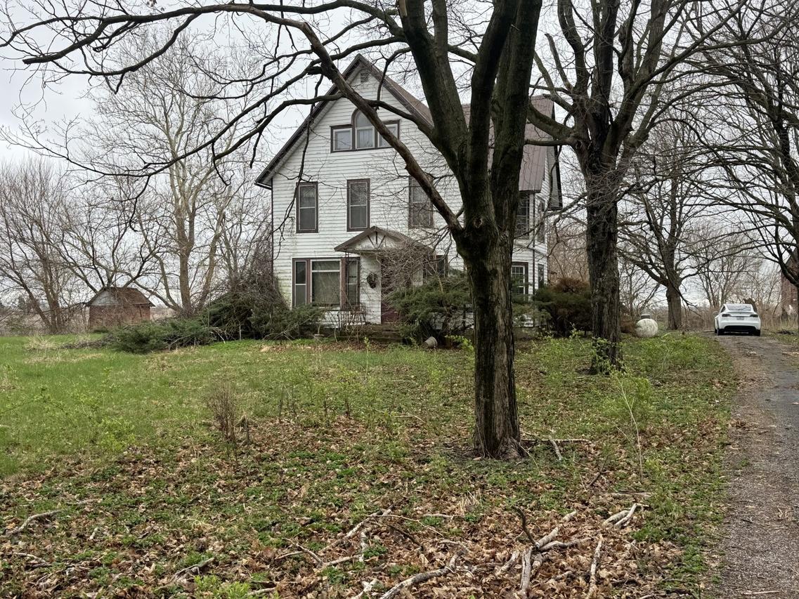 656 N 6th Rd., Rutland, IL 61358