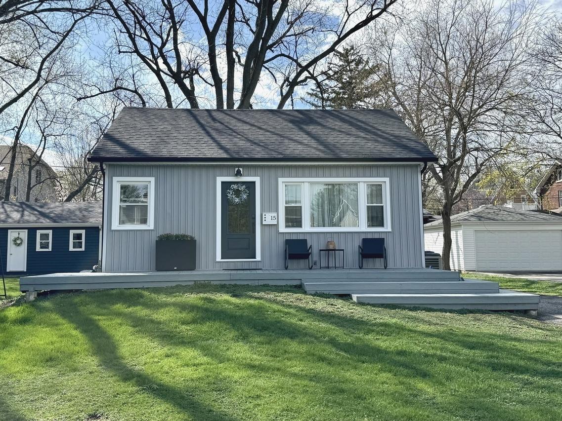 15 S Huffman St., Naperville, IL 60540