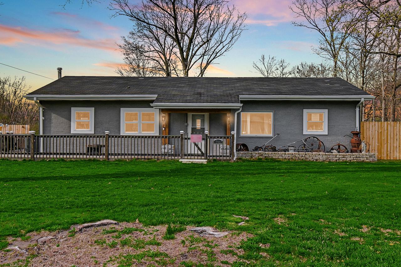 17067 E 3250n Rd., Momence, IL 60954