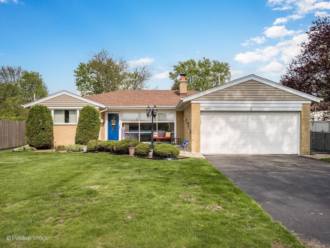 10917 S Keeler Ave., Oak Lawn, IL 60453