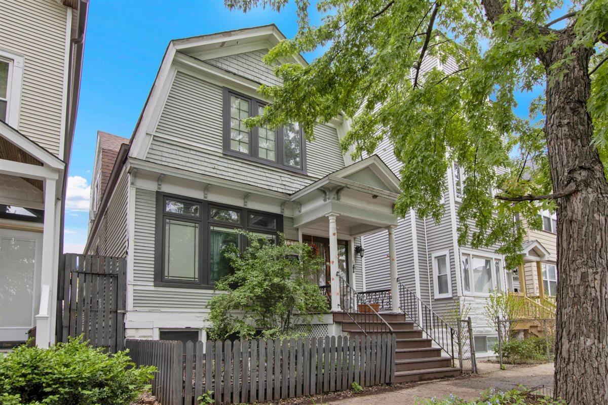 2244 N Maplewood Ave., Chicago, IL 60647