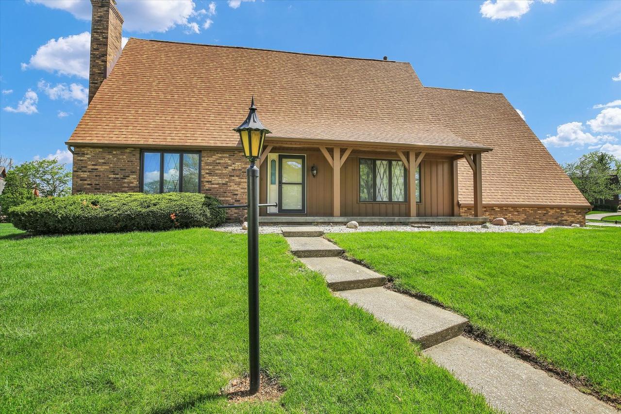 1 Lyndhurst Pl., Champaign, IL 61820