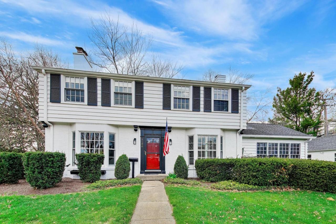 2100 Elmwood Ave., Wilmette, IL 60091