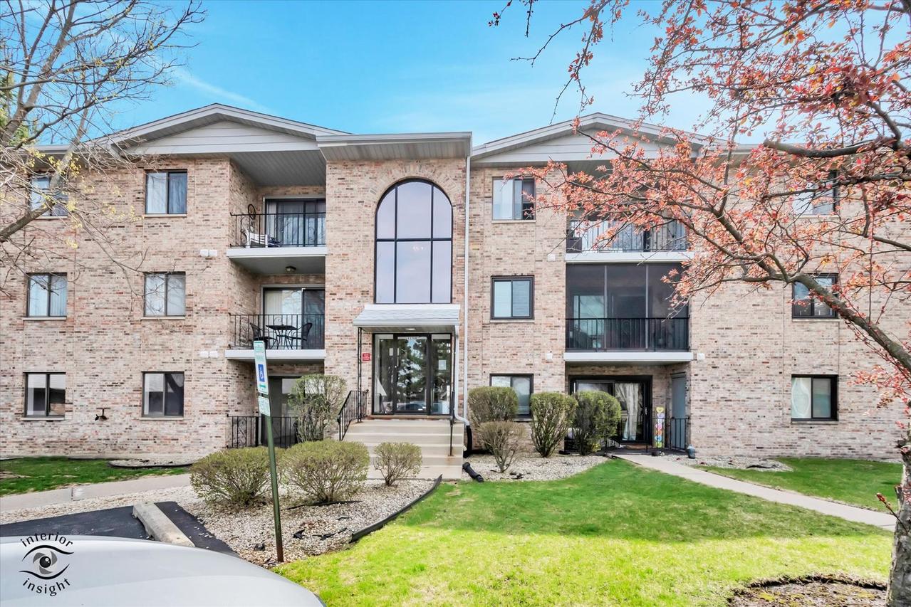 13240 W Circle Drive Pkwy. #307, Crestwood, IL 60418