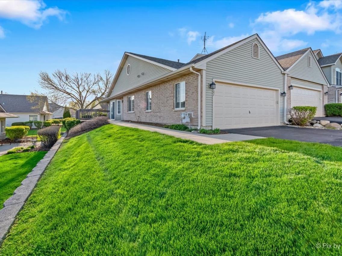 1707 Pine St., Mchenry, IL 60051