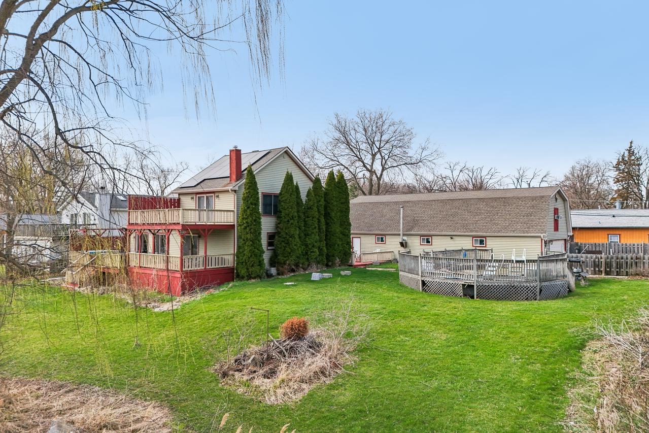 27884 W Riverside Dr., Antioch, IL 60002