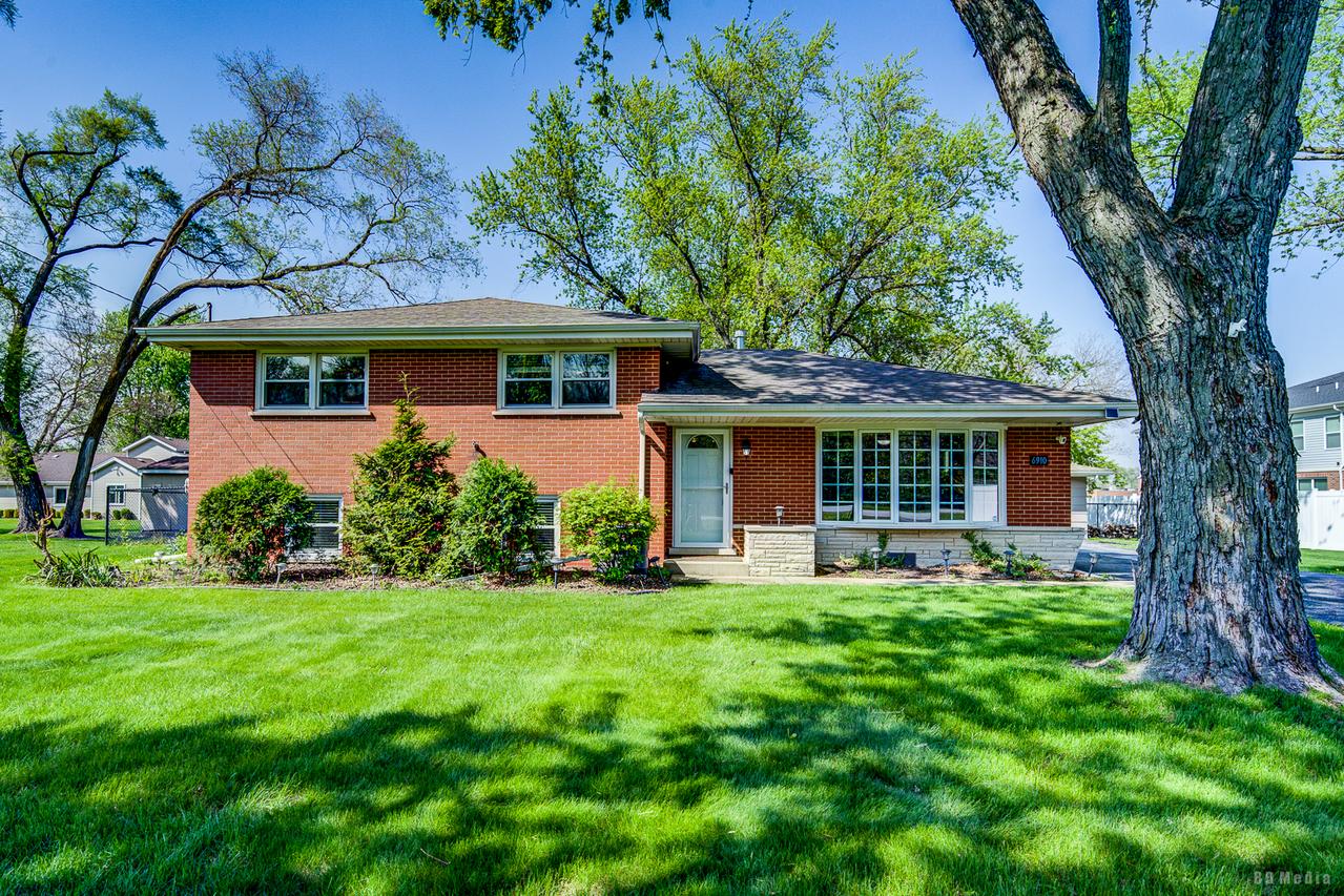 6910 W 179th St., Tinley Park, IL 60477