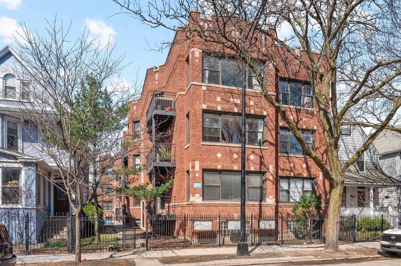 4838 N Ashland Ave. #2E, Chicago, IL 60640