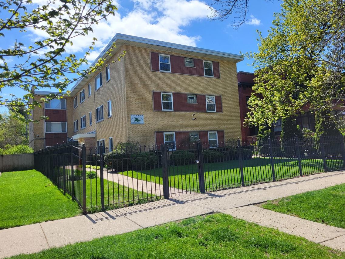 [Address Hidden by Seller], Chicago, IL 60626
