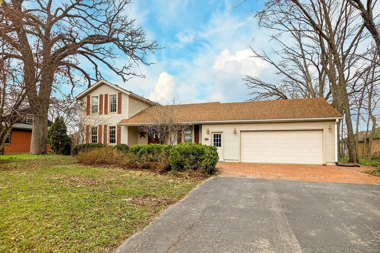 127 W River St., Rockton, IL 61072