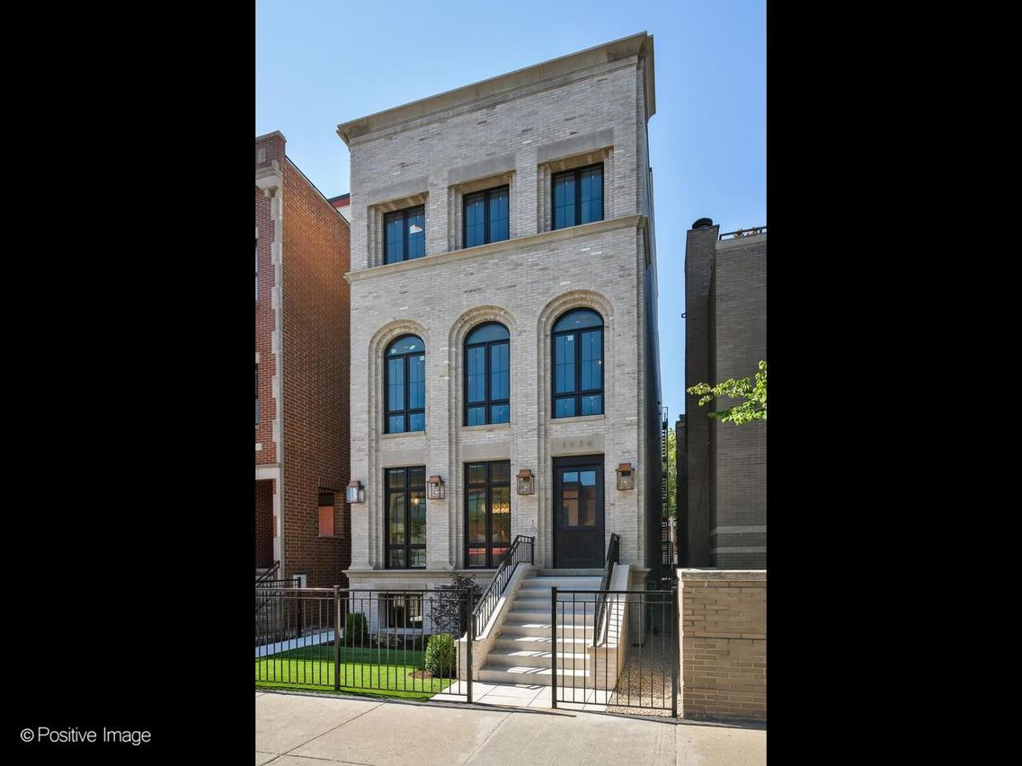 1934 N Halsted St. #1, Chicago, IL 60614