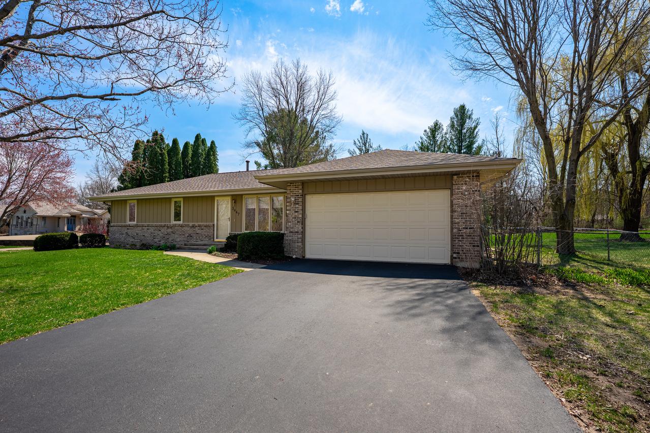 3447 Bigfoot Tr., Rockford, IL 61109