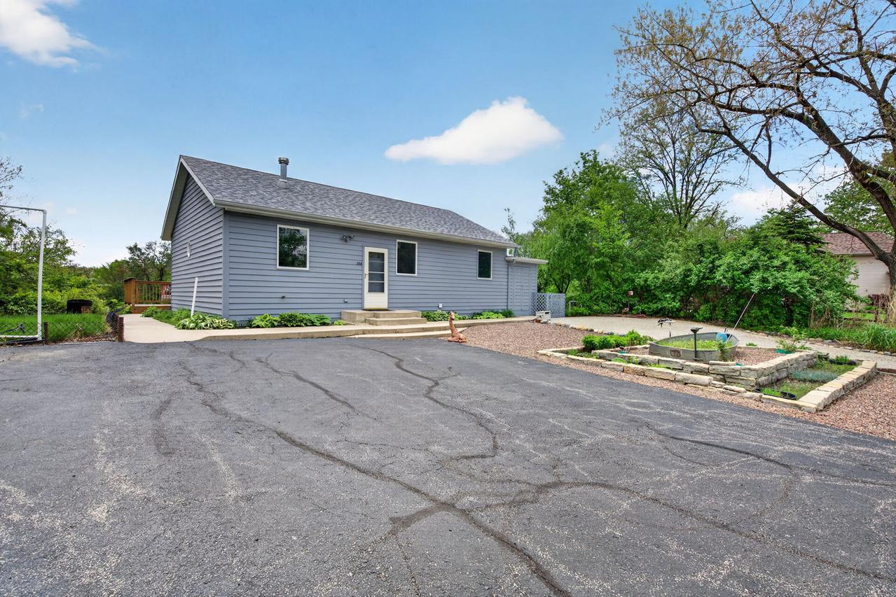 286 Fossil Ridge Rd., Wilmington, IL 60481