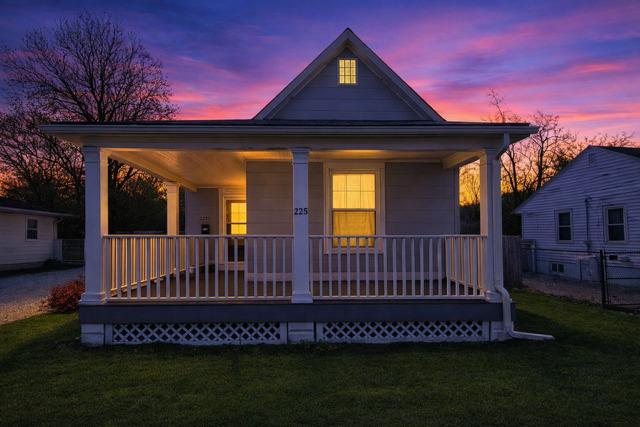 2285 W Center St., Decatur, IL 62526