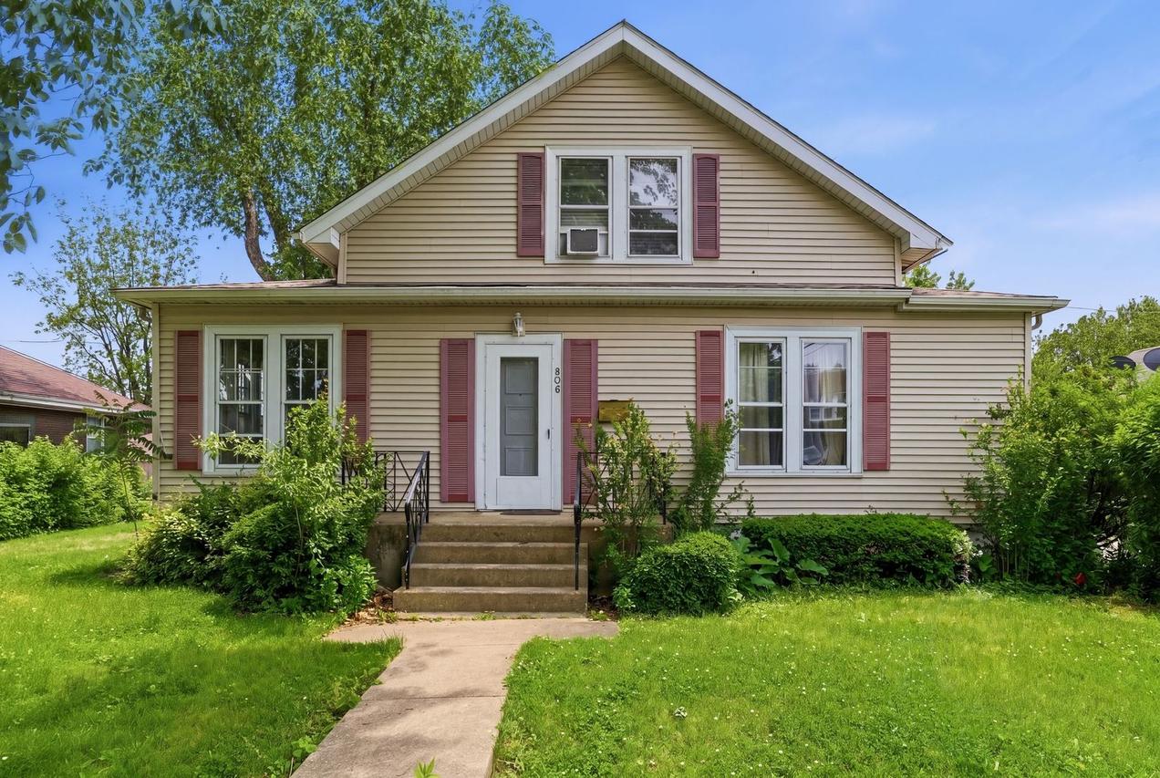 806 Richmond St., Joliet, IL 60435