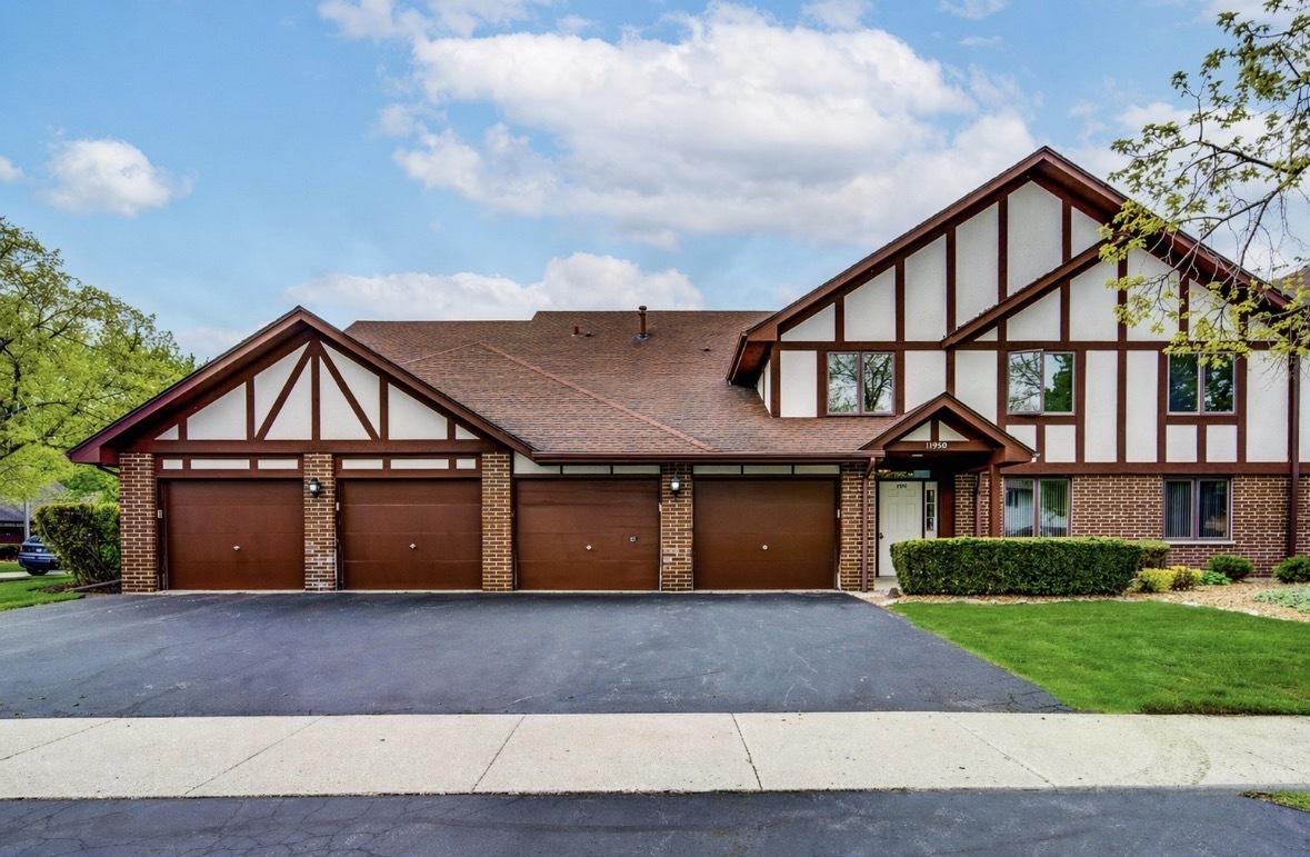 17960 66th Ct. #1N, Tinley Park, IL 60477