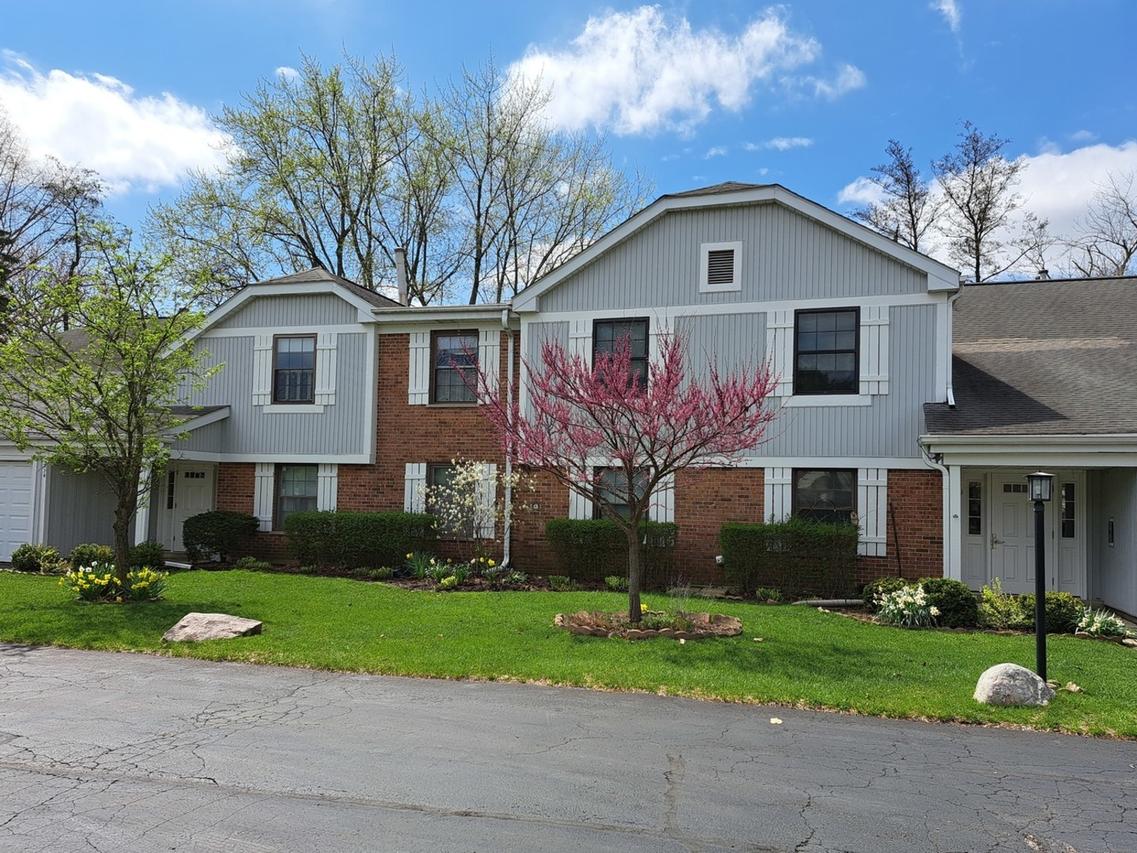 374 Southbury Ct. #A-1, Schaumburg, IL 60193