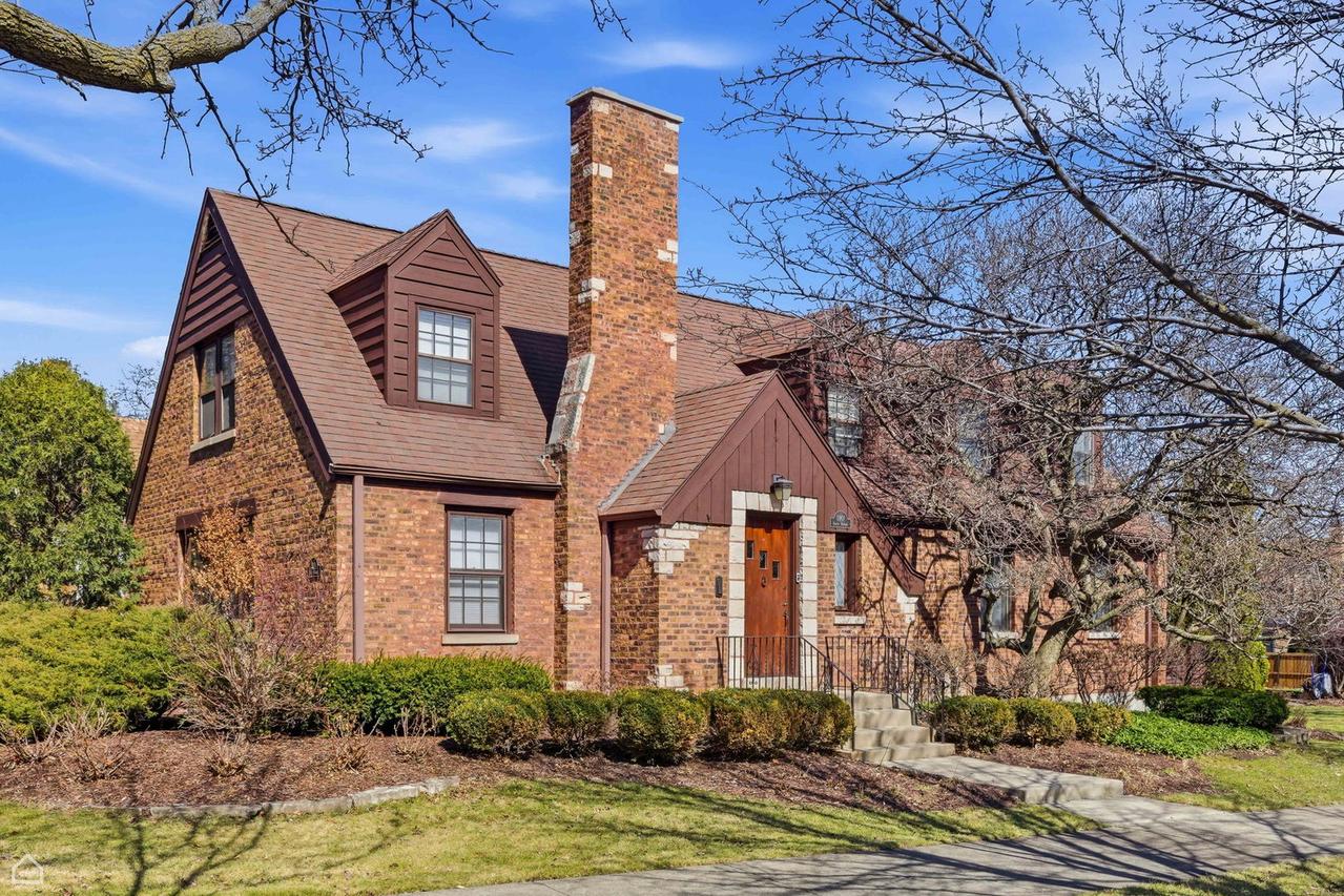 5901 N Newark Ave., Chicago, IL 60631