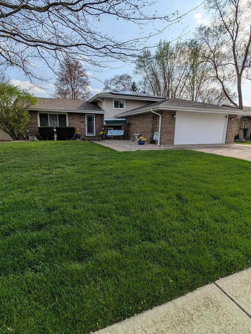 921 4h Rd., Ottawa, IL 61350