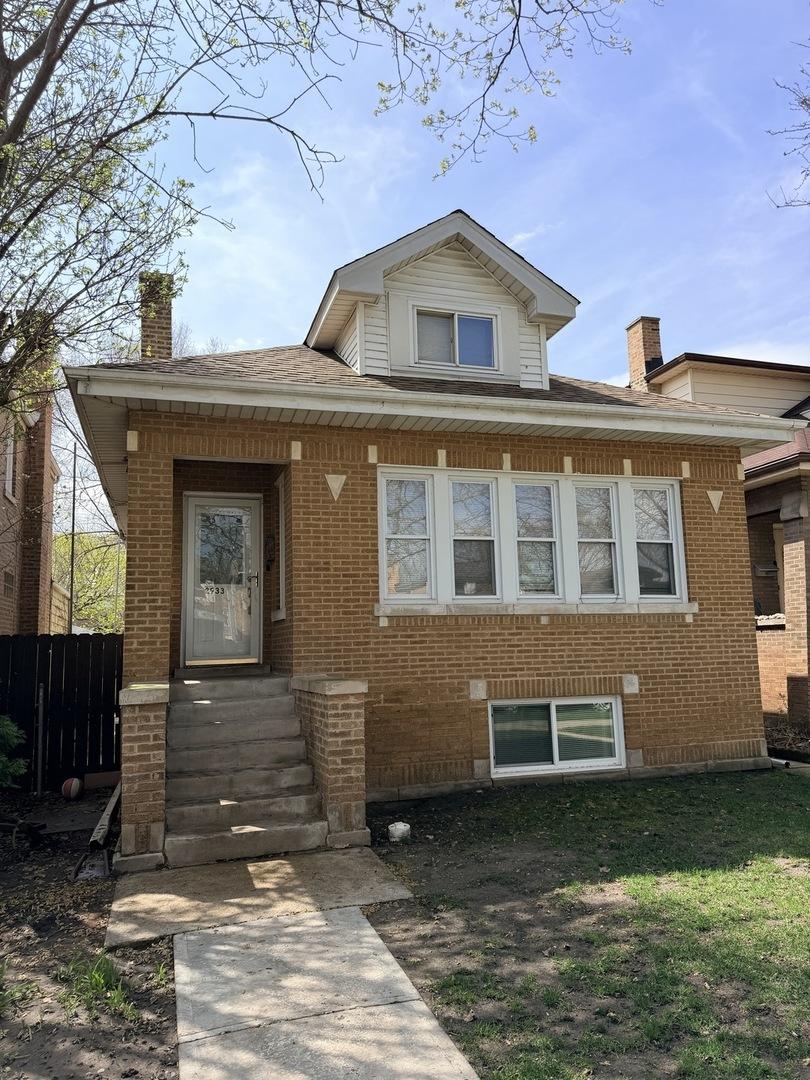 [Address Hidden by Seller], Chicago, IL 60645