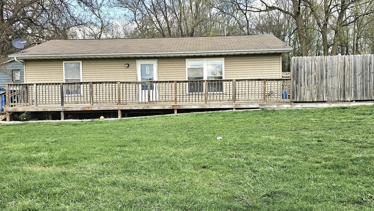 1100 S Lincoln Ave., Dixon, IL 61021