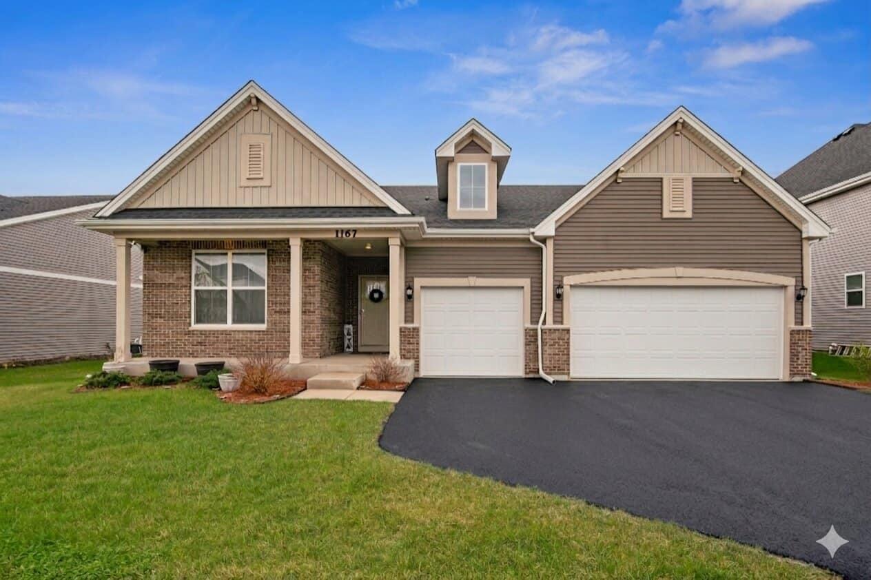 1167 Slade Rd., South Elgin, IL 60177