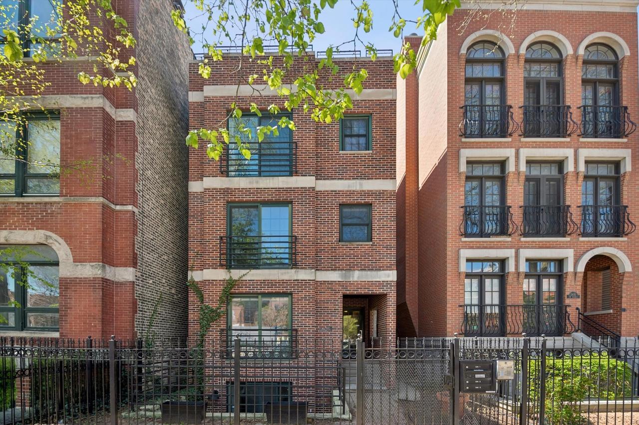 2648 N Seminary Ave. #2, Chicago, IL 60614