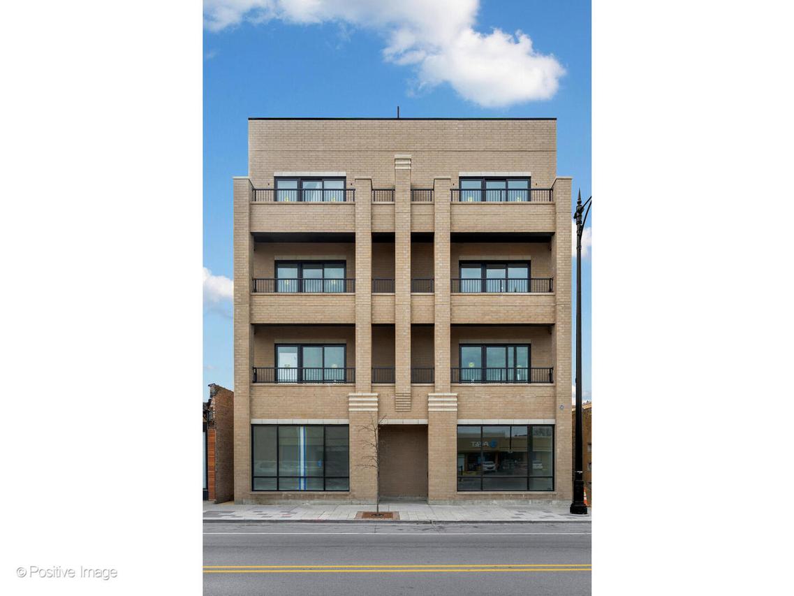 5340 N Lincoln Ave. #401, Chicago, IL 60625
