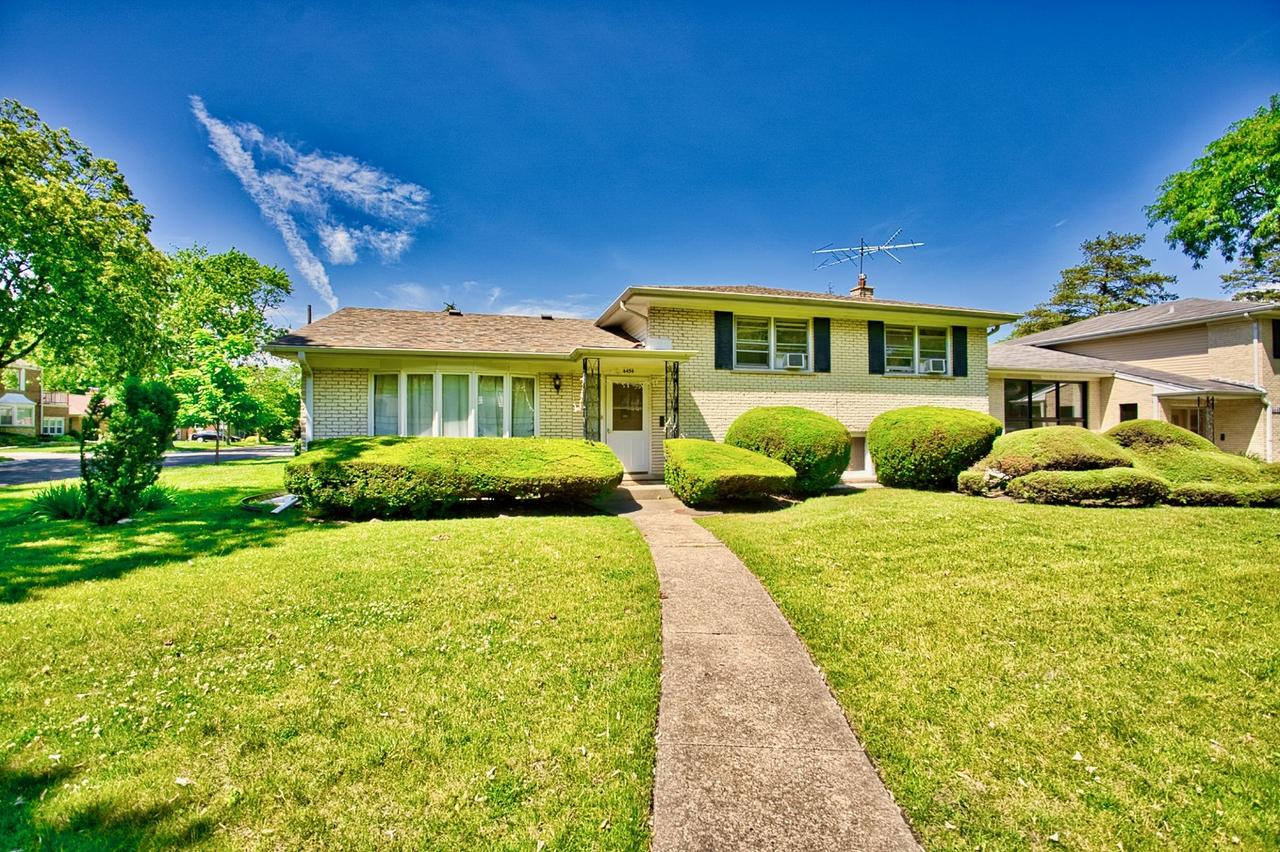 4454 Concord Ln., Skokie, IL 60076