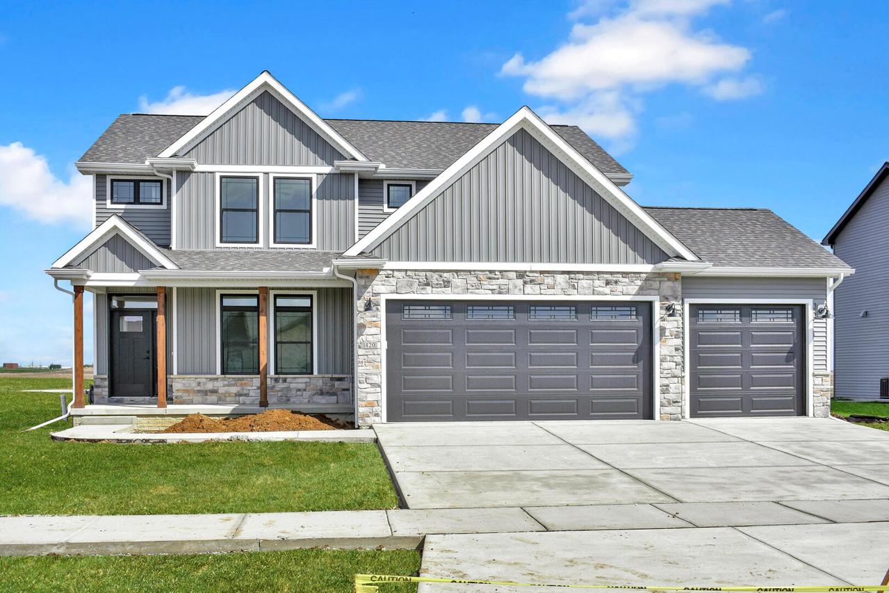 1420 Tinley Ln., Mahomet, IL 61853