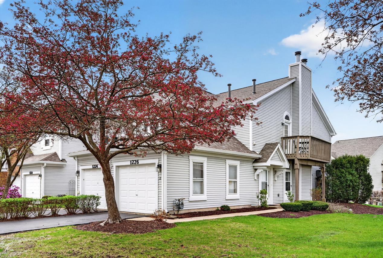 1226 Rhodes Ln., Naperville, IL 60540