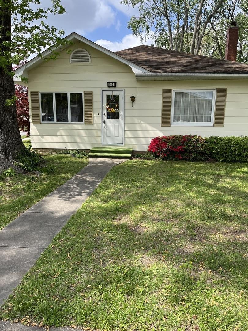 1001 Glendale St., Benton, IL 62812
