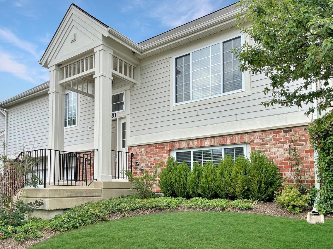3381 Cameron Dr., Elgin, IL 60124