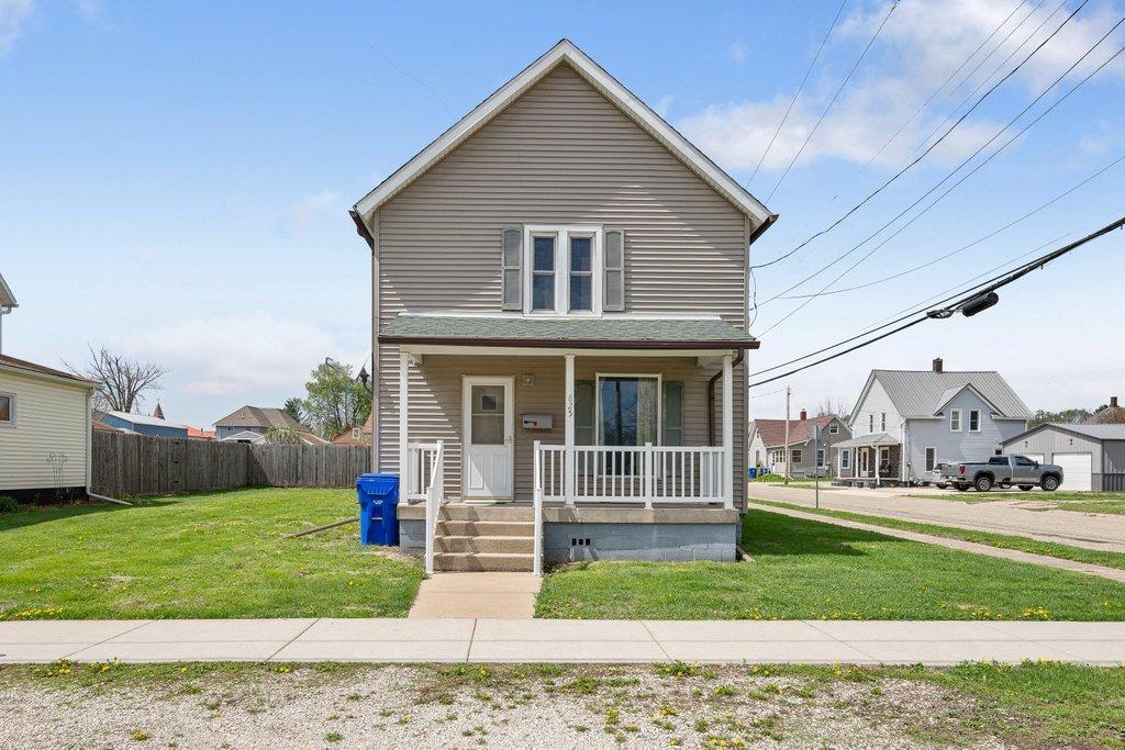 825 N Burr St., Kewanee, IL 61443