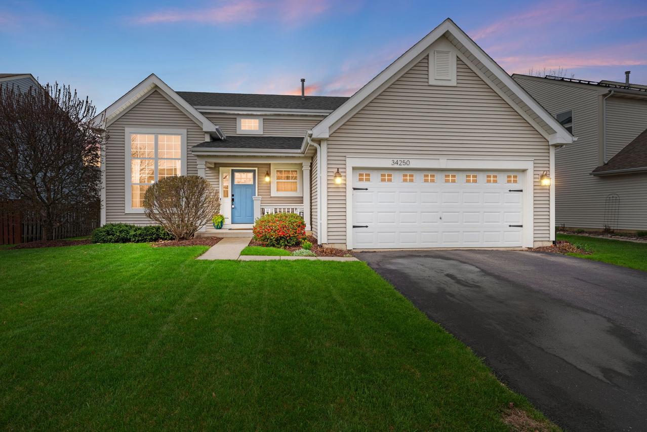 34250 N Wineberry Ln., Round Lake, IL 60073