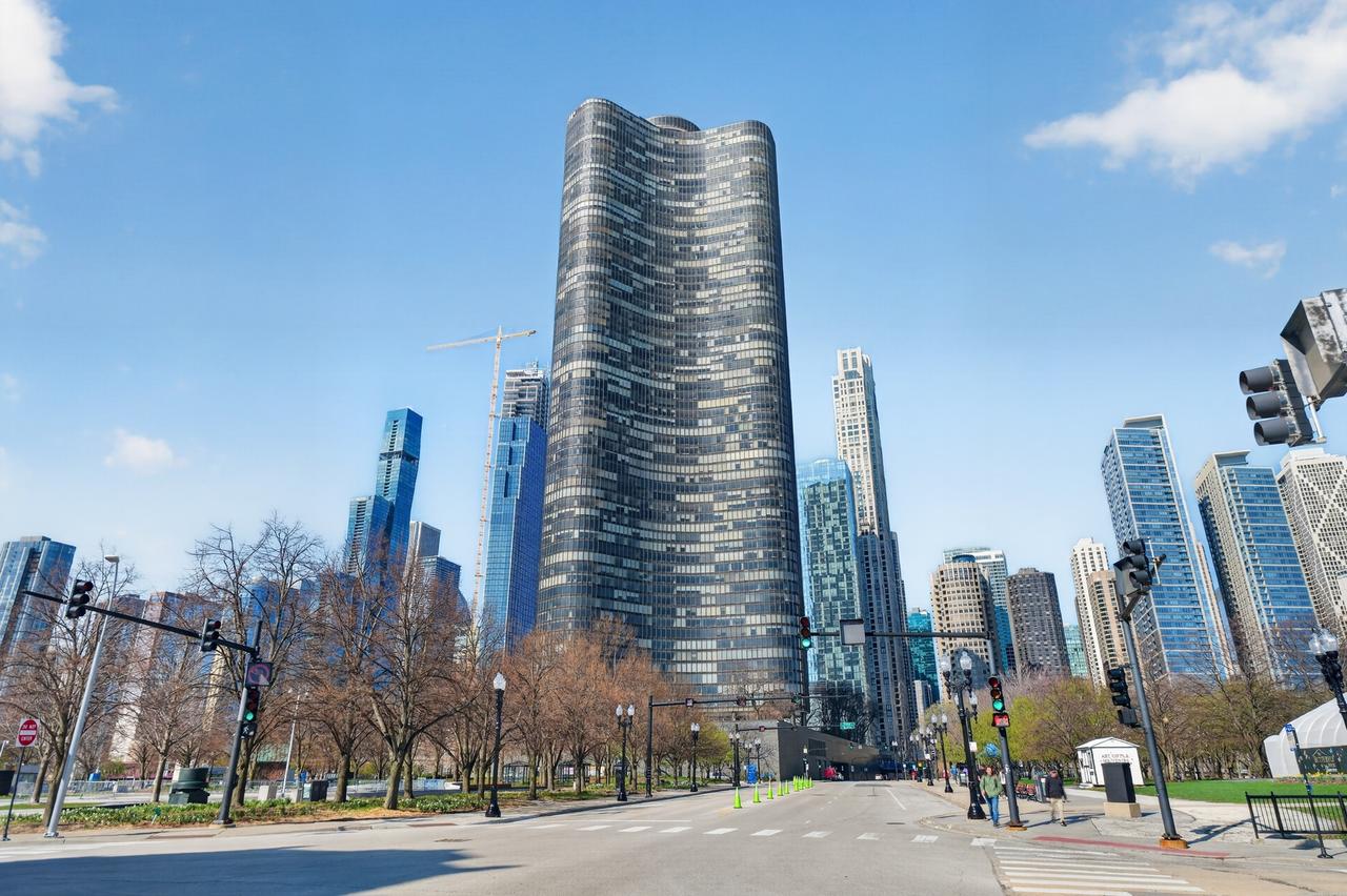 505 N Lake Shore Dr. #2711, Chicago, IL 60611