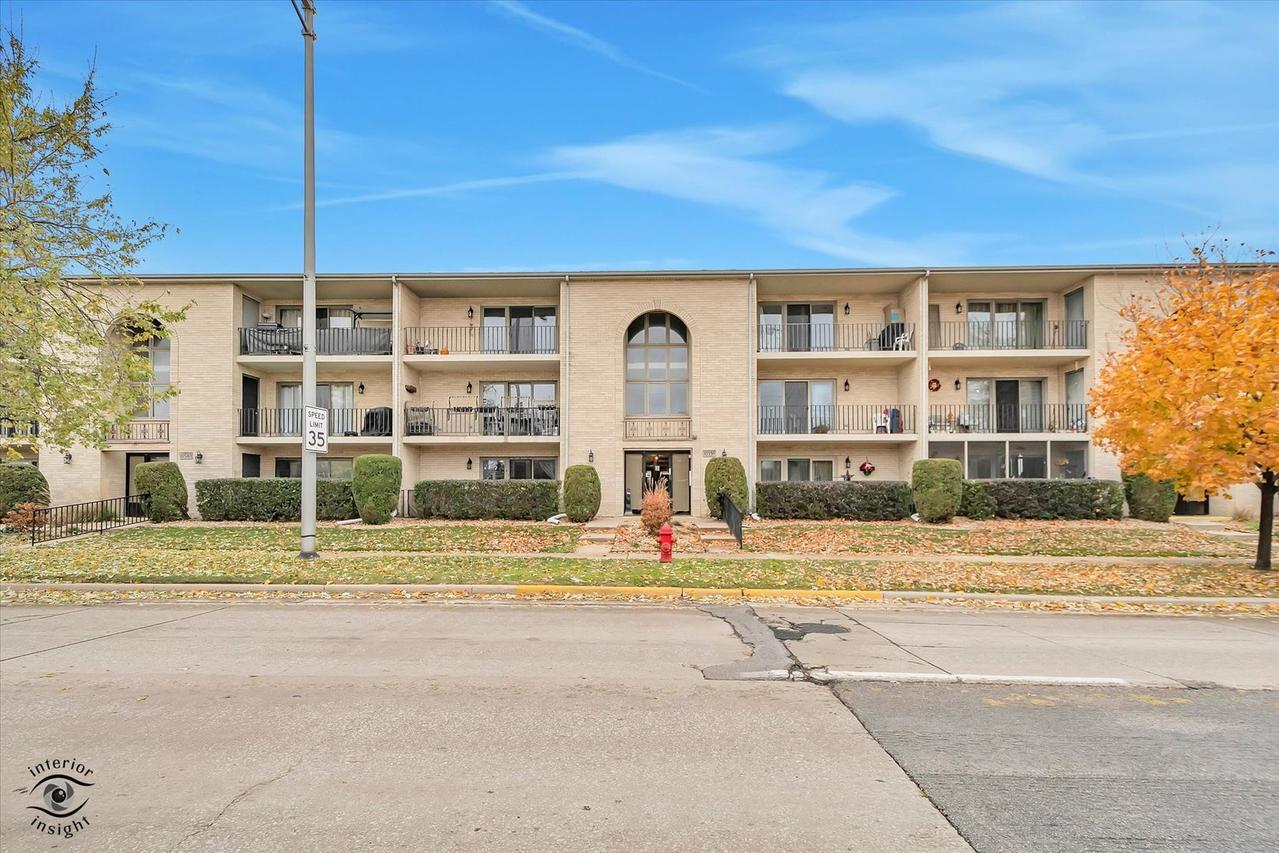 10538 Central Ave. #1-S, Chicago Ridge, IL 60415