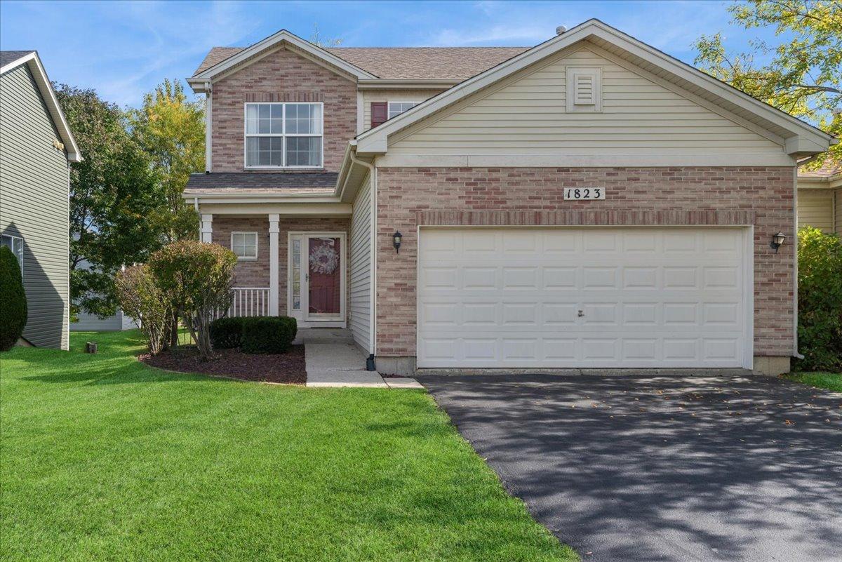 1823 S Fallbrook Dr., Round Lake, IL 60073