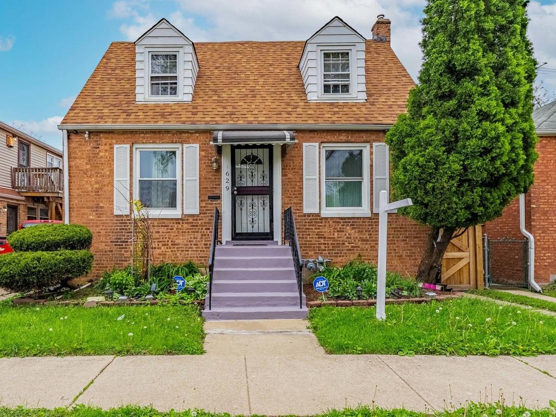 629 22nd Ave., Bellwood, IL 60104