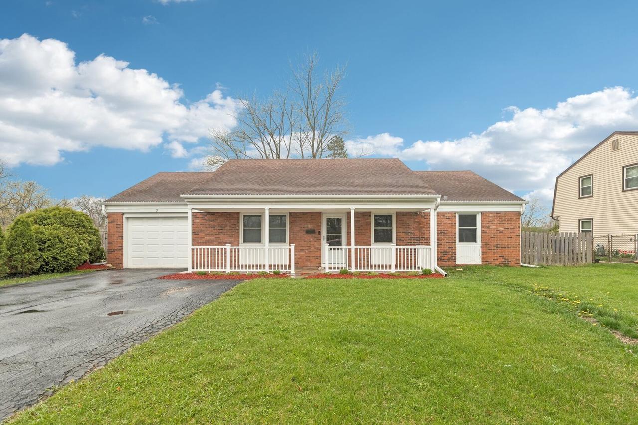 2 Emerson Dr., Schaumburg, IL 60194