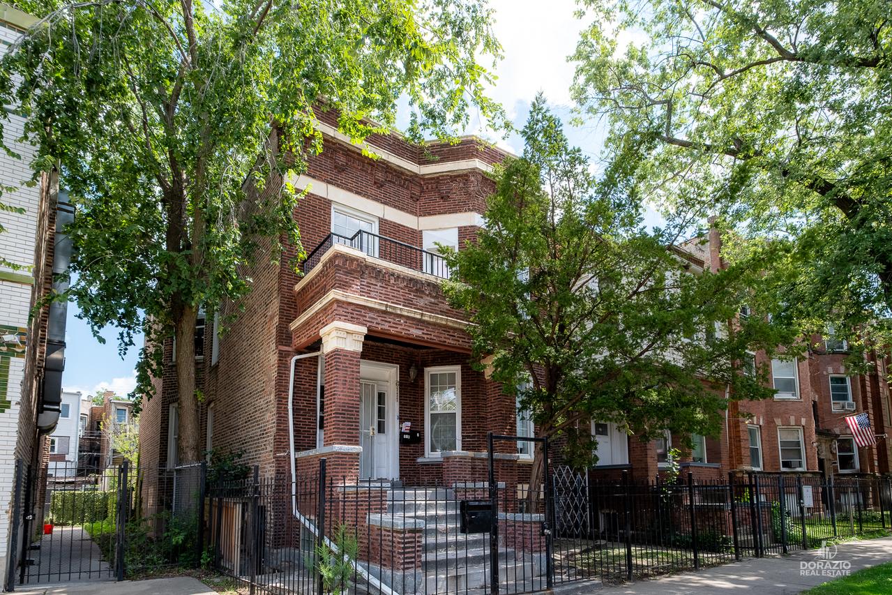6111 S Eberhart Ave., Chicago, IL 60637