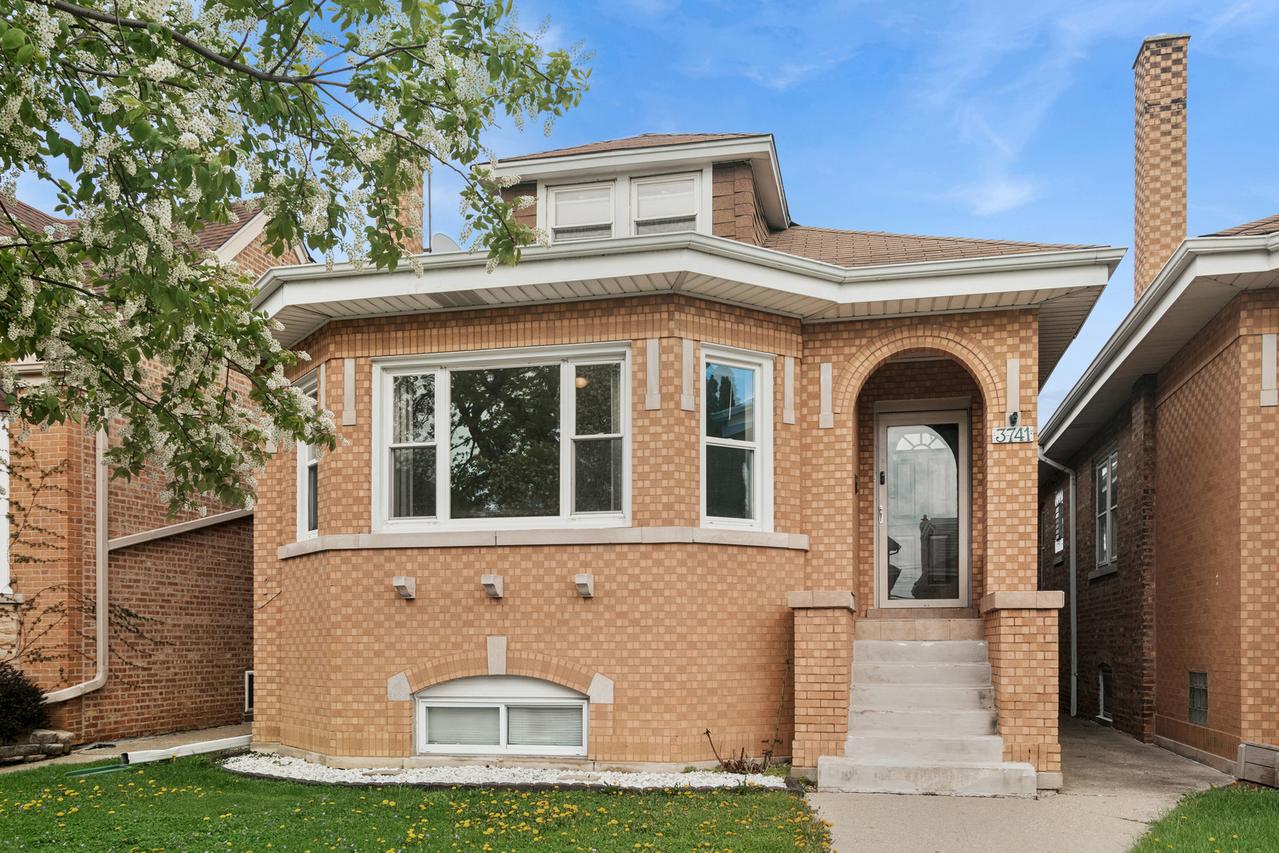 3741 N Nottingham Ave., Chicago, IL 60634