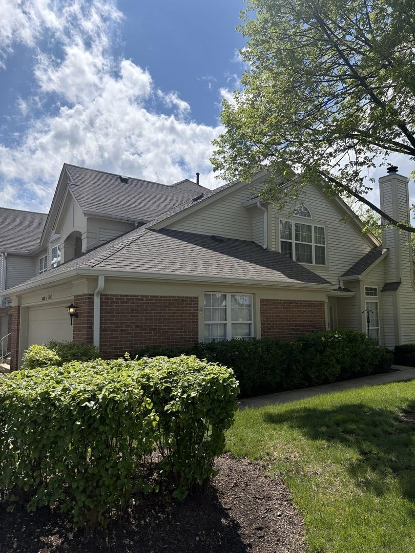 1602 Columbia Cir. #4, Bartlett, IL 60103
