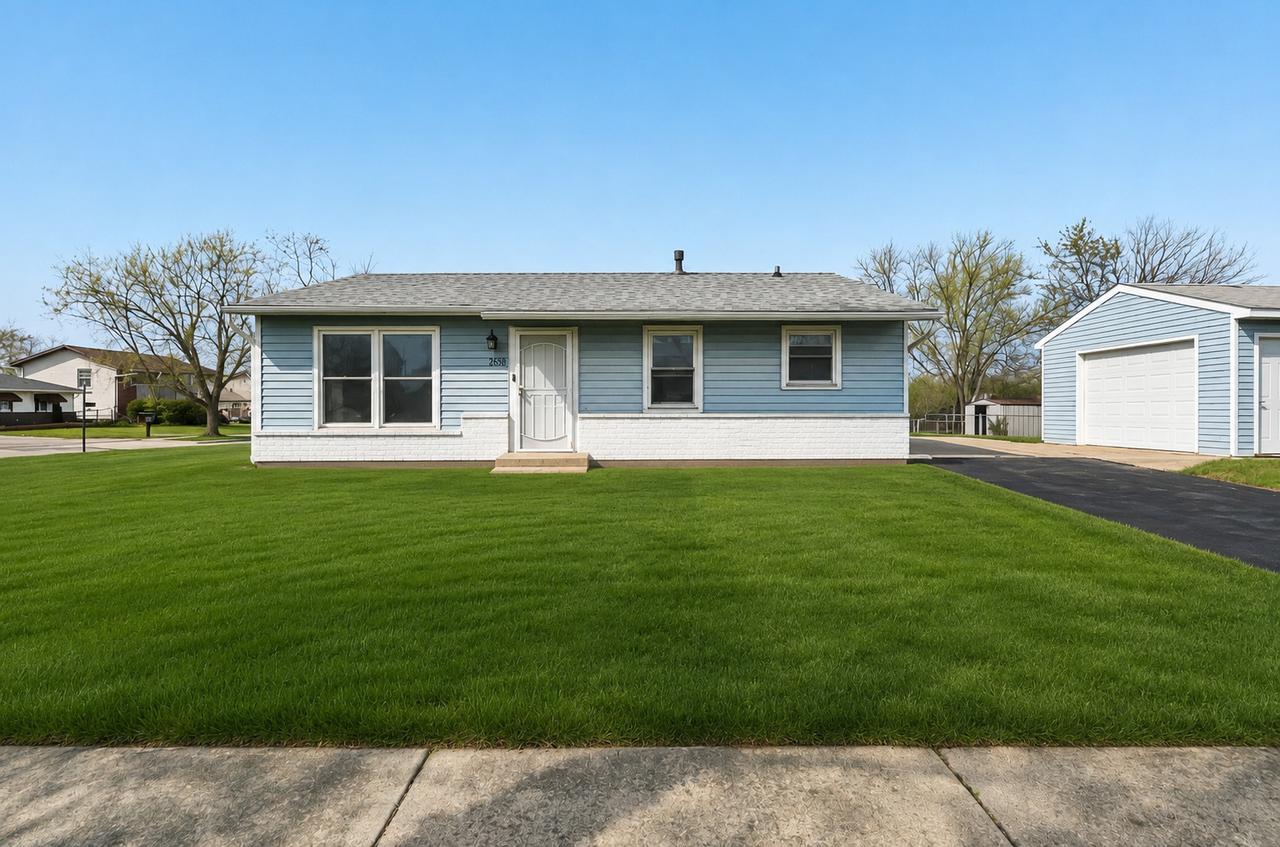3520 School Dr., Country Club Hills, IL 60478