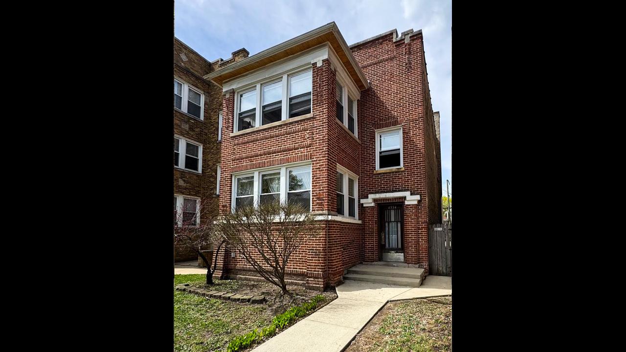 4954 N Drake Ave., Chicago, IL 60625